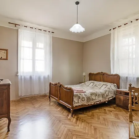 жасмин * Varna